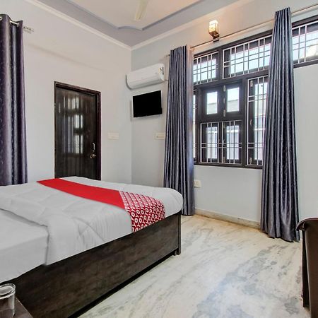 Oyo Flagship 81130 Vanya Guest House Jaipur Bagian luar foto