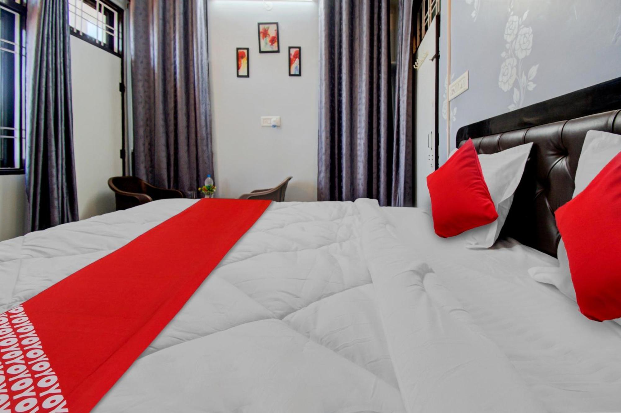 Oyo Flagship 81130 Vanya Guest House Jaipur Bagian luar foto
