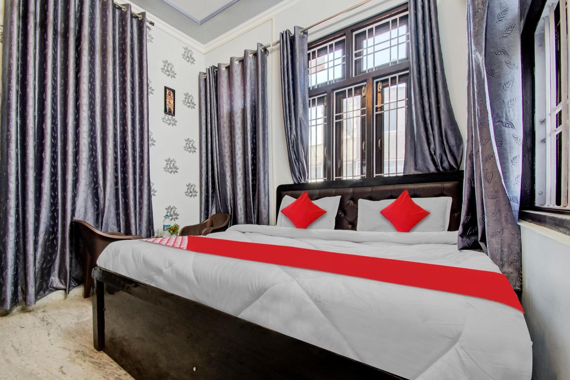 Oyo Flagship 81130 Vanya Guest House Jaipur Bagian luar foto
