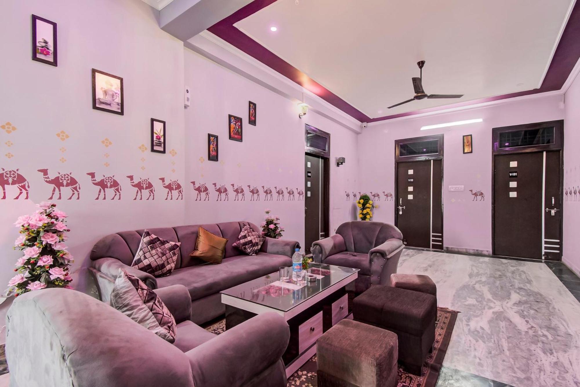 Oyo Flagship 81130 Vanya Guest House Jaipur Bagian luar foto