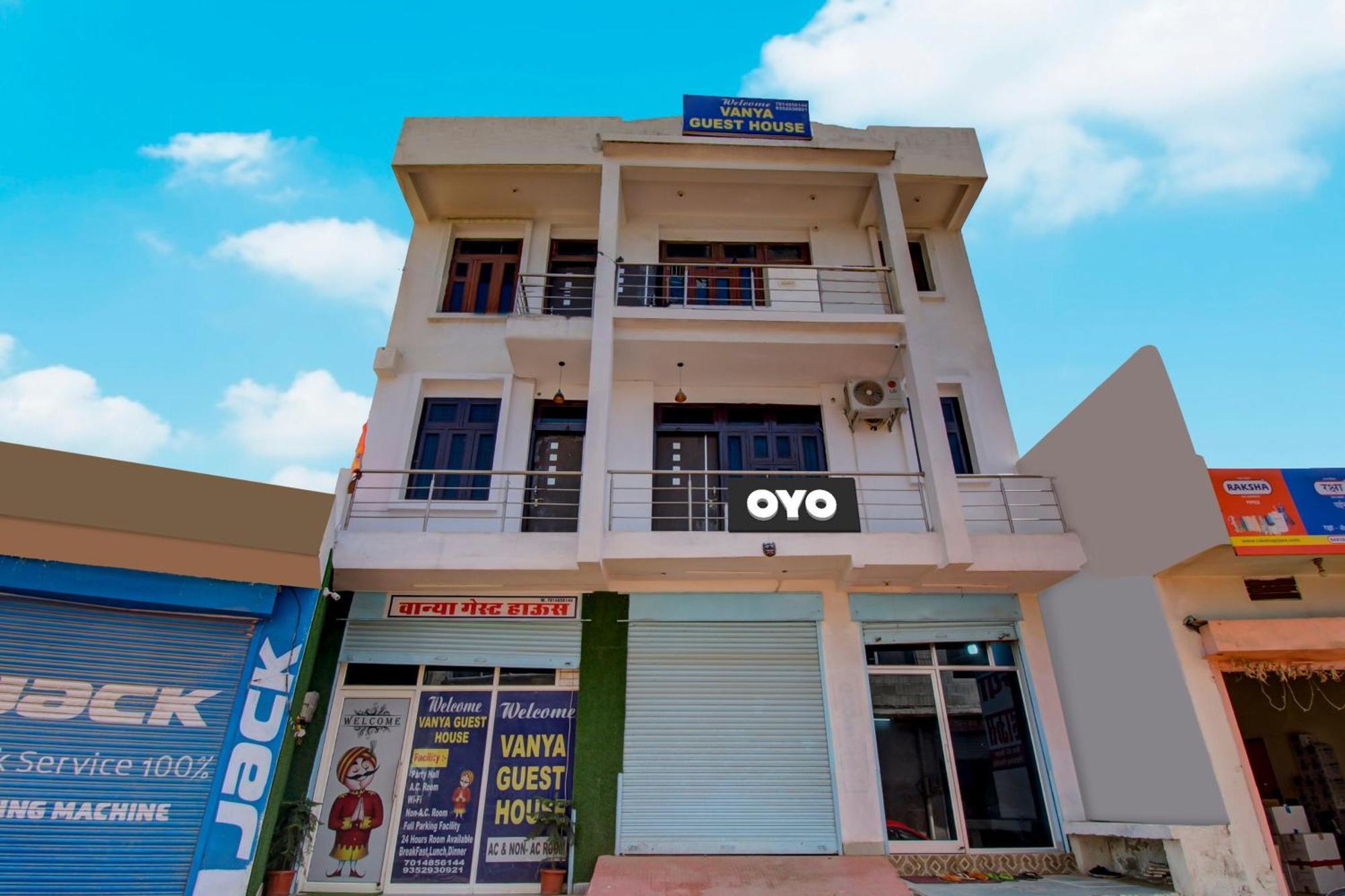Oyo Flagship 81130 Vanya Guest House Jaipur Bagian luar foto