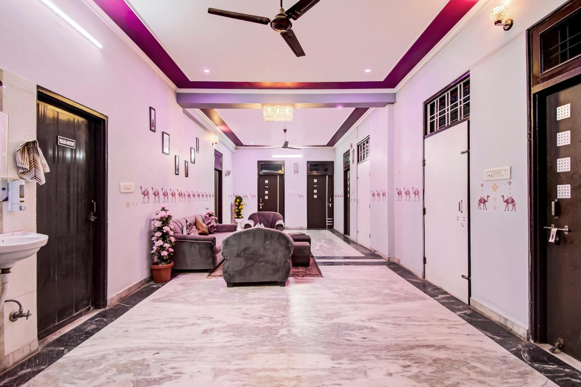 Oyo Flagship 81130 Vanya Guest House Jaipur Bagian luar foto