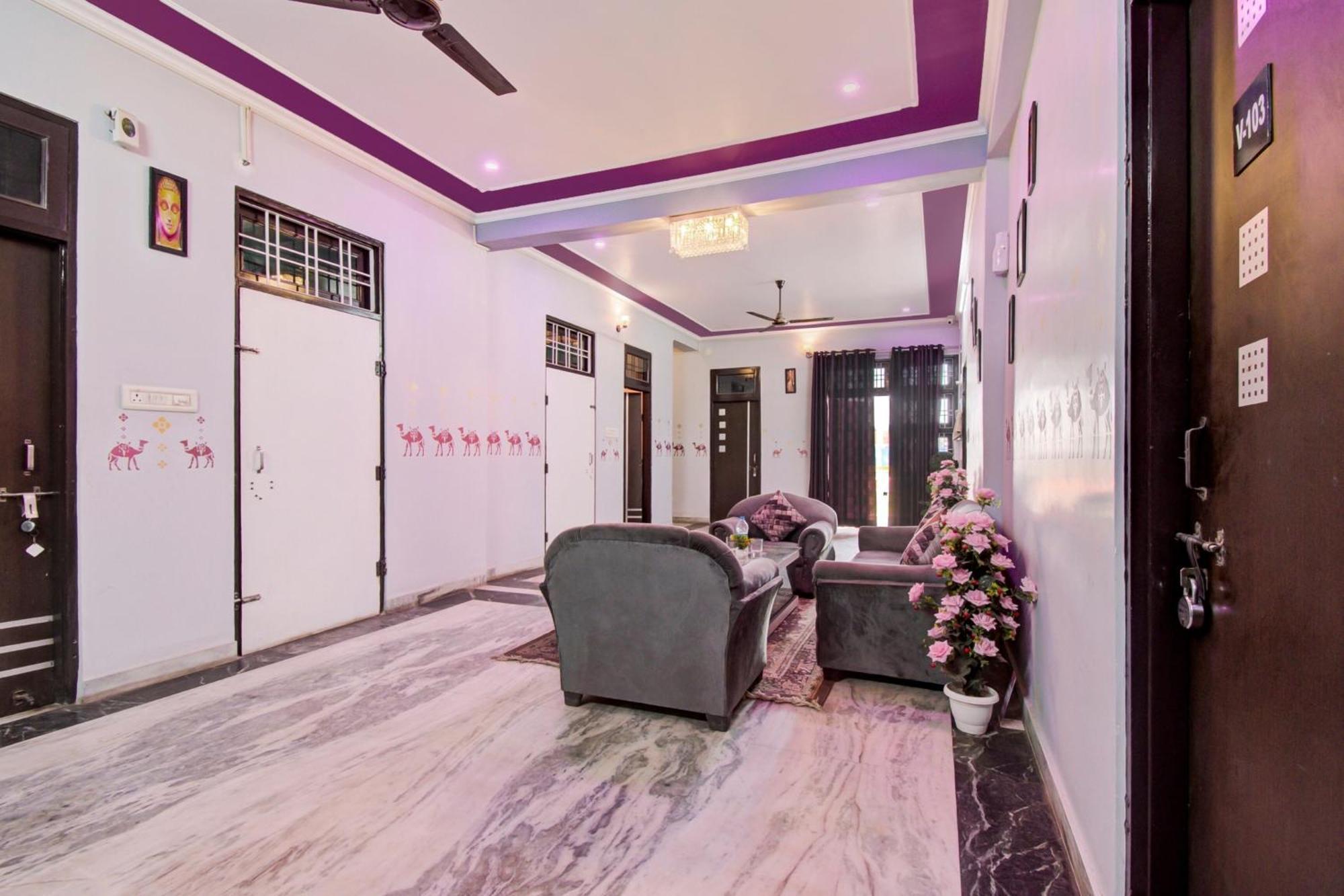 Oyo Flagship 81130 Vanya Guest House Jaipur Bagian luar foto